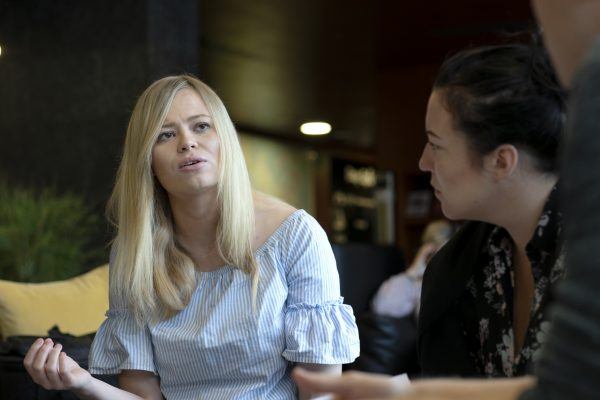 SASK-lähettilät tapaamisessa